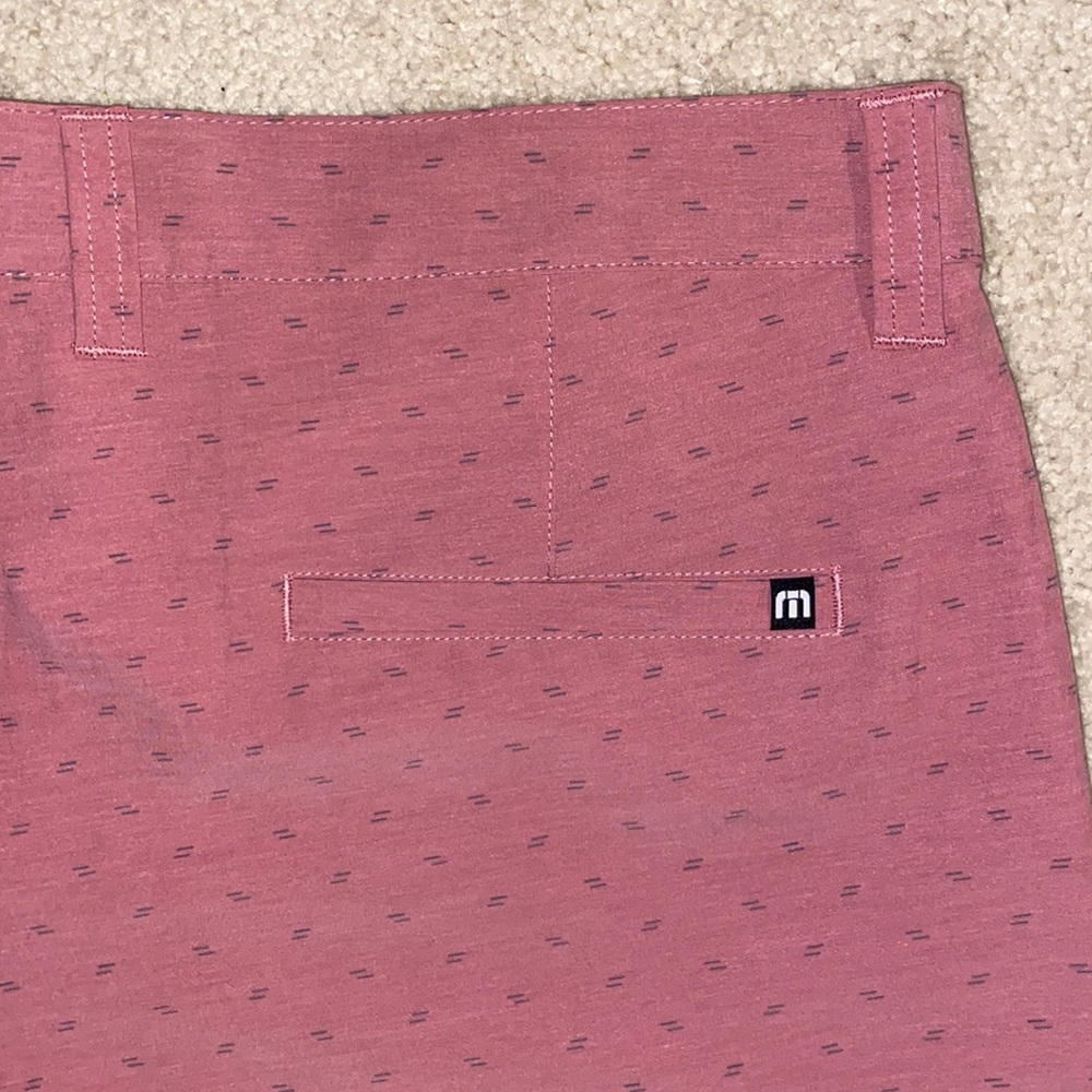 Travis Mathew NWT shorts - Picture 7 of 9